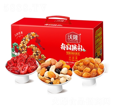 沃隆每日堅(jiān)果770g禮盒裝孕婦堅(jiān)果零食大禮包